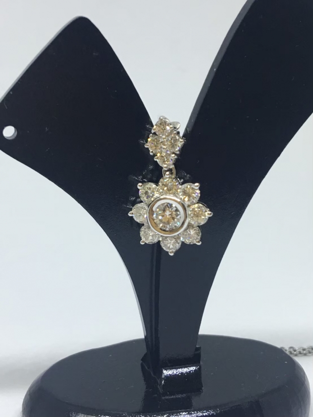 天然鑽石墜飾 1