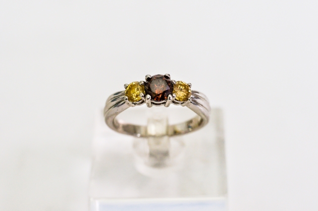 46分天然茶色鑽石戒指 1