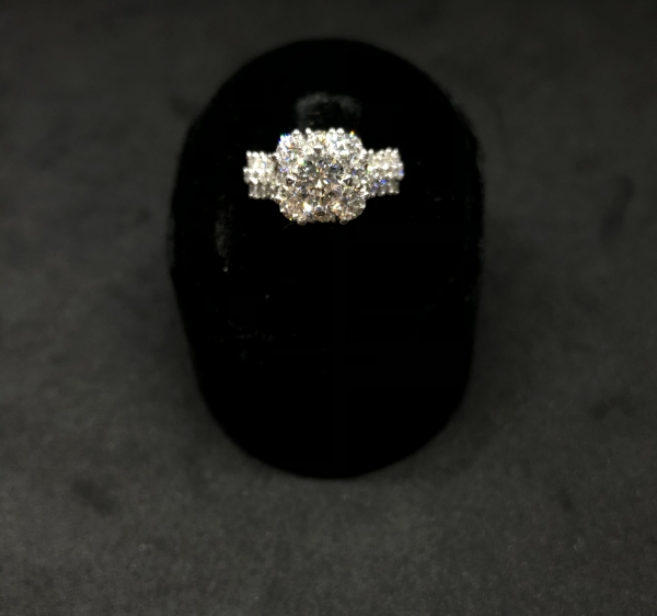 65分豪華台鑽戒(已售出)