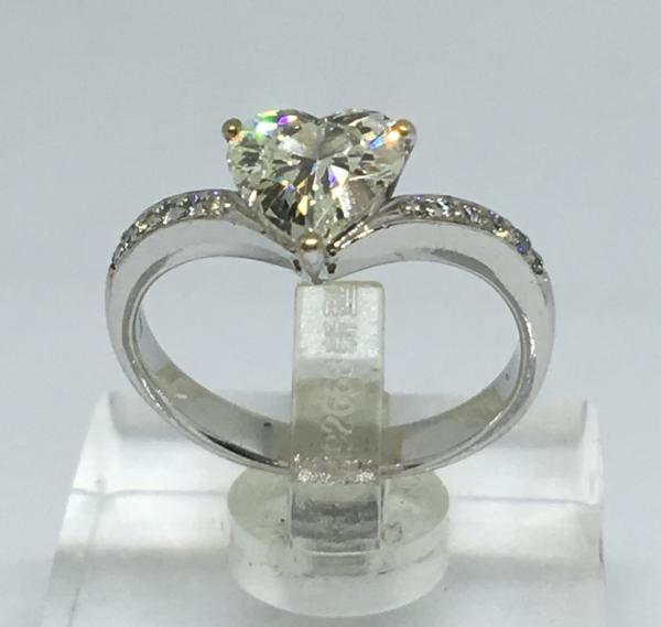 天然鑽石戒指 1克拉 (己售出)